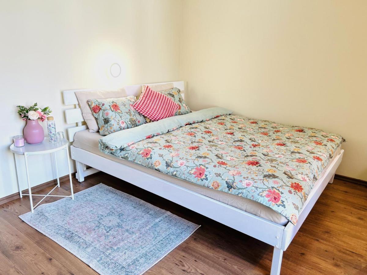Super Apartment Old Town Klaipėda Dış mekan fotoğraf